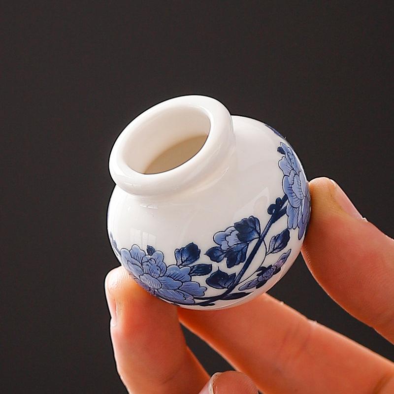 1 шт. Мини-ваза креативная сине-белая маленькая банка для украшения дома супер маленькая ваза сине-белая фарфоровая 4,5x4 см