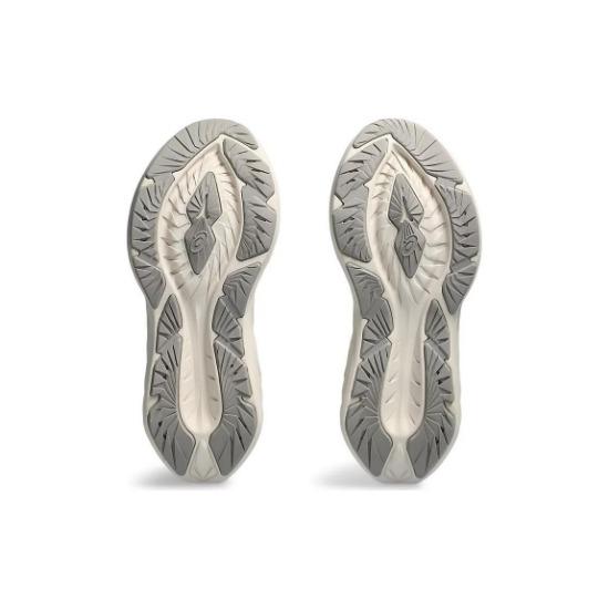 Asics Женские кроссовки Novablast 4 Oatmeal Moonrock кремовые 1012B510-250