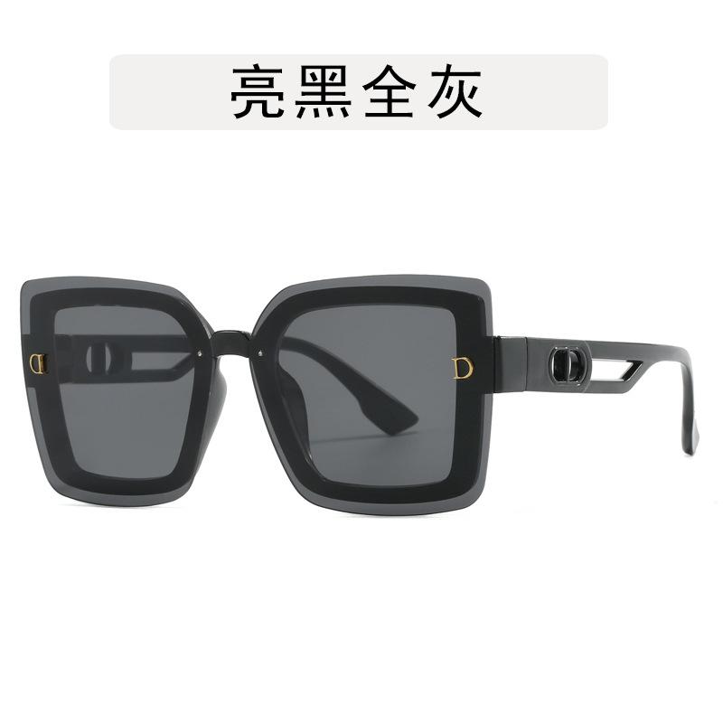 Fashion Style Sunglasses Women Square Shape UV Protection Women Glasses Vintage Retro Female Sunglass