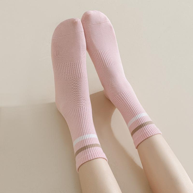 Female Spring and Autumn New Casual Stripe Sweat Absorption Breathable No Bone Anti Pilling Long Tube Cotton Socks