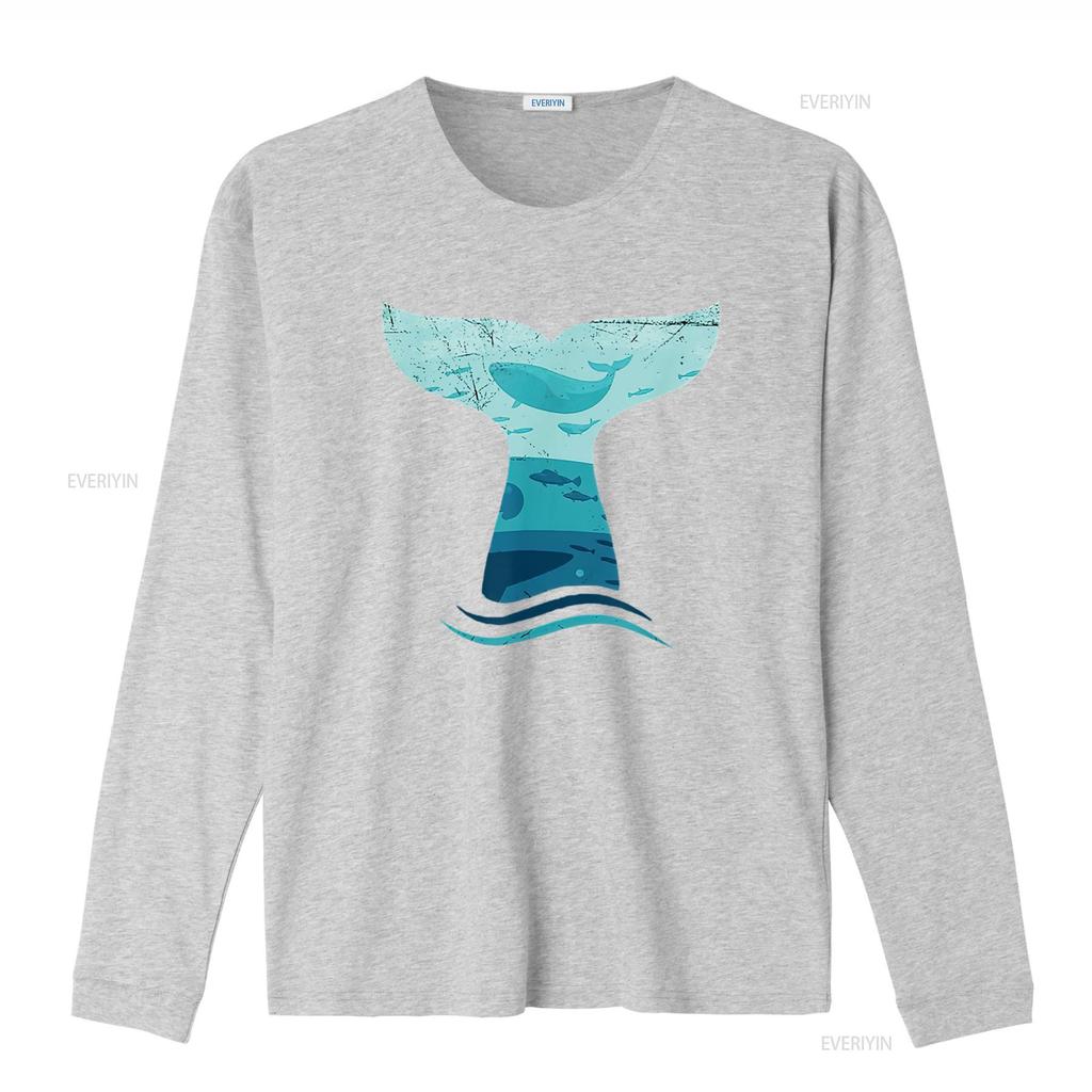 Женская футболка с принтом Хвост кита в волнах Косатка Океан винтажная Стильная немного уличная Топ для повседневной носки