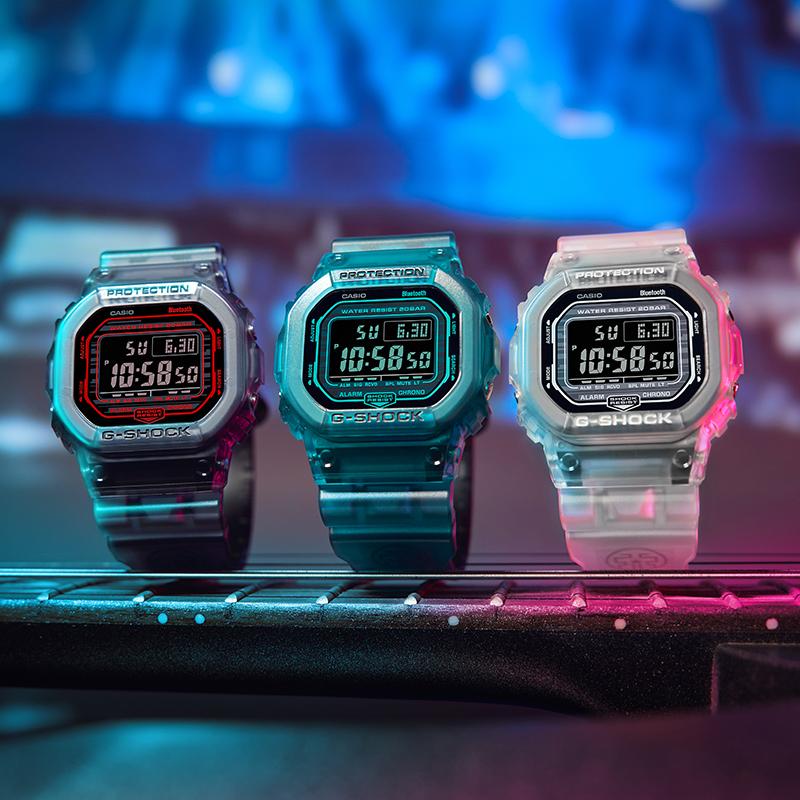 Casio Мужские часы G-SQUAD Series Белые DW-B5600G-7PR DW-B5600G-7PR