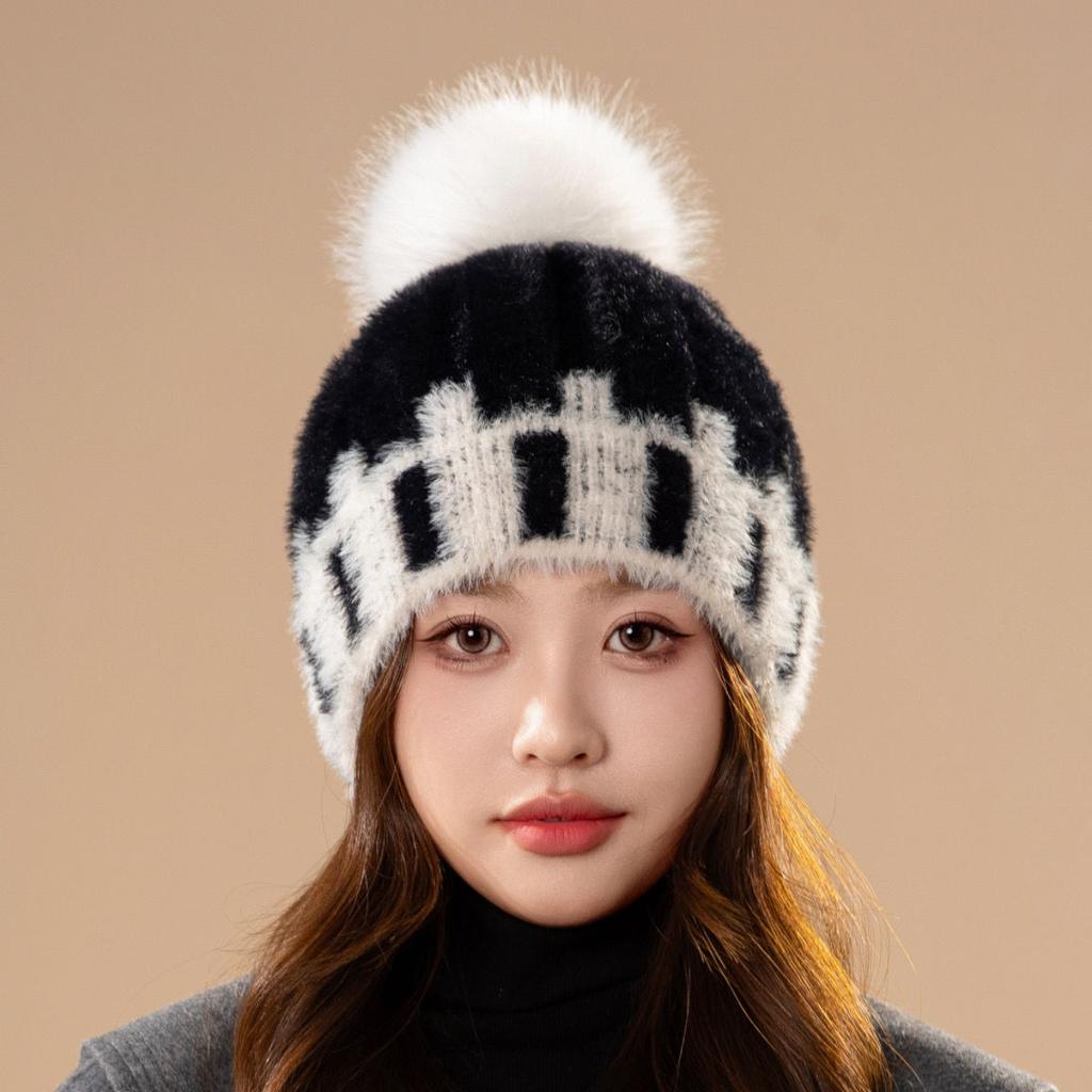 New Plush Knitted Hat Women's Winter Warm Fashion Hairball Wool Hat Outdoor Cold-proof Pullover Hat