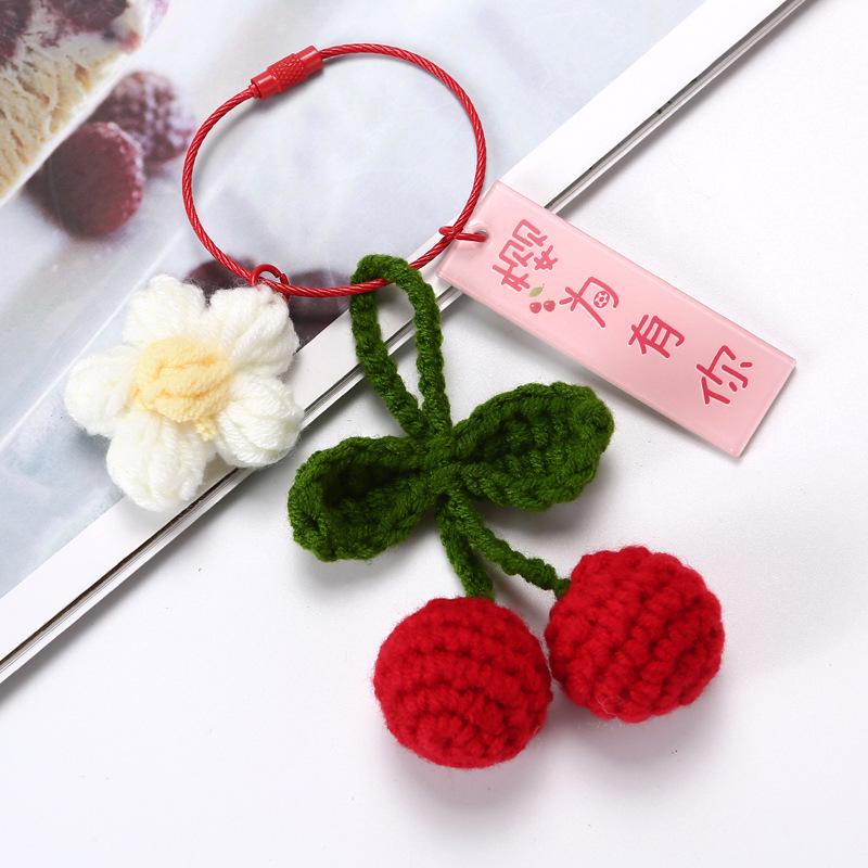 Вишневый брелок-подвеска с крючком в подарочной коробке с сумкой - Аксессуары для одежды