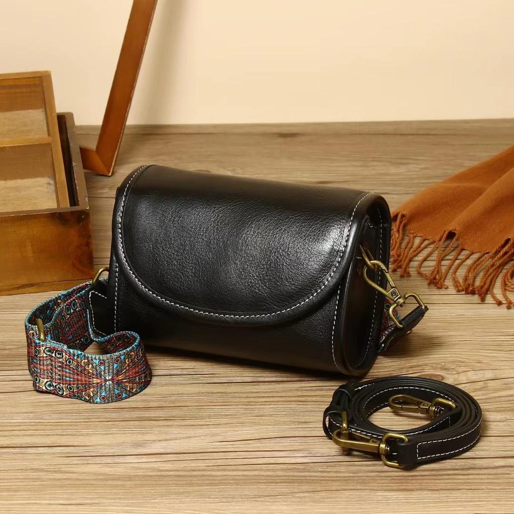 New Casual and Versatile Soft Cowhide Shoulder Bag Retro Top Layer Vegetable Tanned Cowhide Crossbody Bag