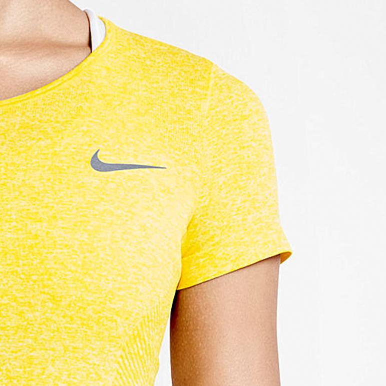 Nike Футболка с коротким рукавом и круглым вырезом с логотипом, женская, желтая 725662-741
