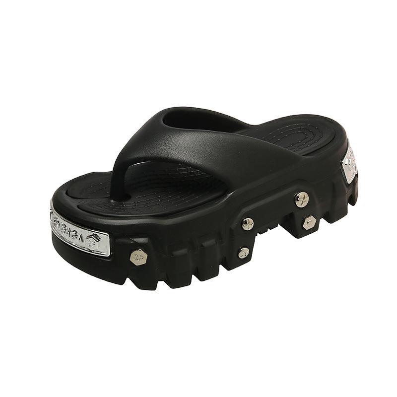 Punk Style Women Clogs 2025 New Arrival Soft EVA Thick Platform Slippers Comfortable Garden Shoes Beach Sandals