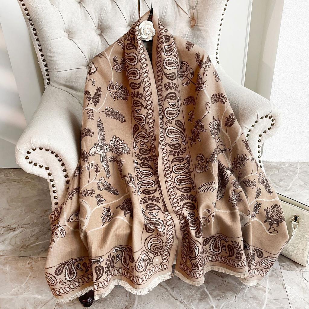 Winter New Cashew Flower Imitation Cashmere Warm Fringed Scarf Women's Fashion Short Beard Air-conditioned Room Shawl Outside
