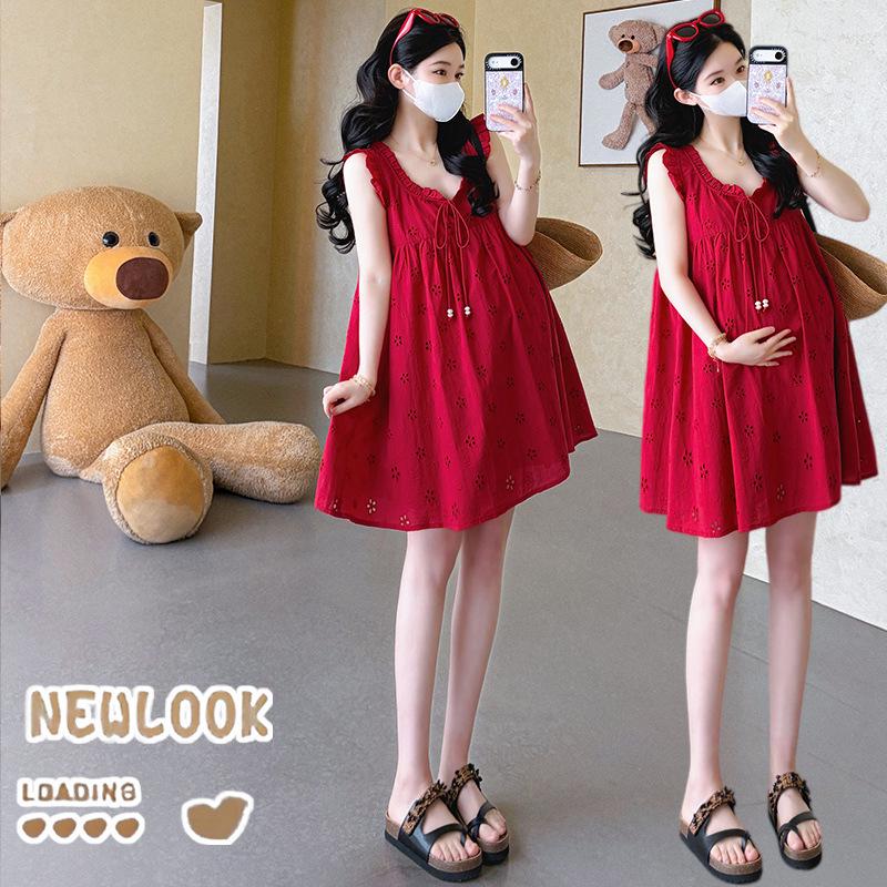 2026 Summer Sleeveless Maternity Doll Dress - Age-Reducing, Hollow Out, Loose Fit, Sweet Belly Covering Vest Design