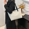 Urban Minimalist Checkerboard Tote Bag For Women Large Capacity Everyday Use