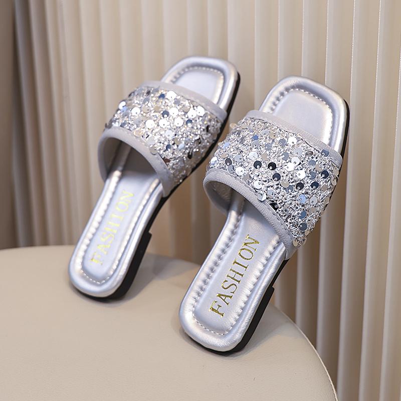 Тапочки с блестками для девочек, модные детские туфли на плоской подошве, тапочки принцессы, мягкая подошва, нескользящая, детская летняя пляжная обувь, размер 26-36