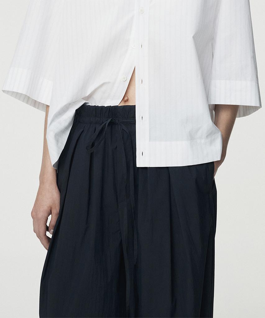 UMARMUNG Lightweight Cotton Oval Silhouette Pants_Navy
