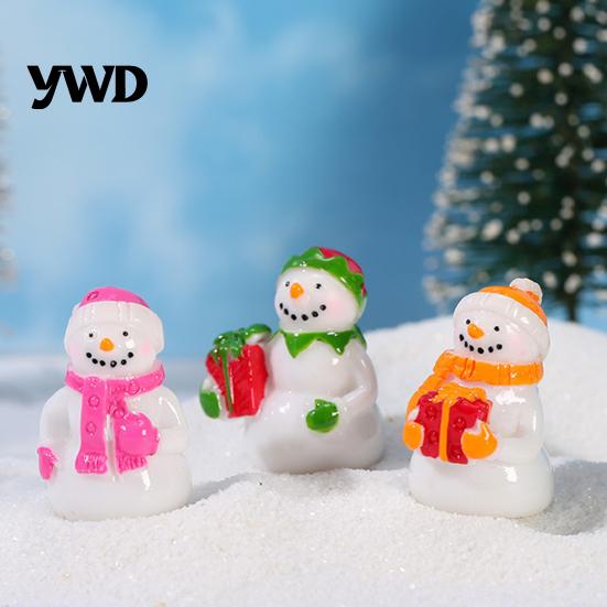 Waterproof Resin Garden Accents 2Pcs Christmas Mini Snowman Figurines, Winter Tiny Decoration, Xmas Micro Tree Decorations Landscape Ornament