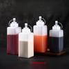 Large-mouthed Sauce Squeezing Bottle with Plastic Cap and Pointed SpoutKitchen Salad and Tomato Sauce Bottle