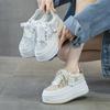 Весенне-летняя обувь женская на плоской платформе, брендовая белая обувь, дышащая сетка, милые женские туфли, увеличивающие рост на 7 см