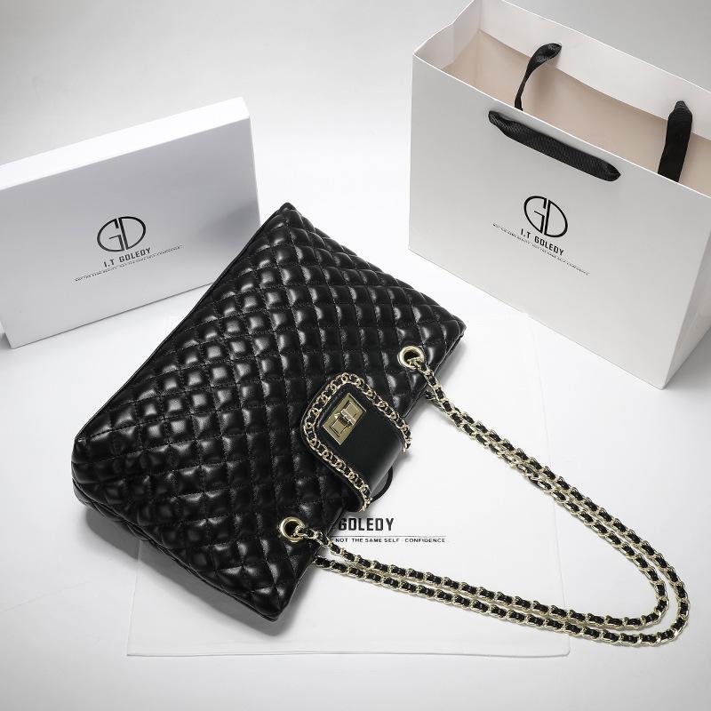 2022 Женская сумка-тоут из натуральной кожи большой вместимости с цепочкой