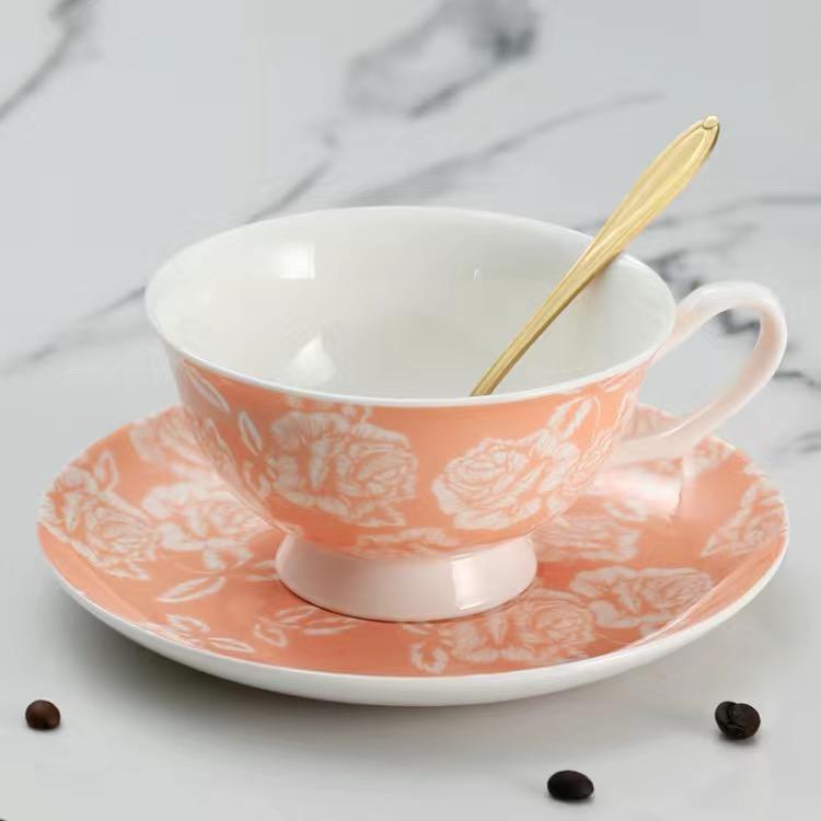 European Coffee Cup and Plate Two Piece Set Breakfast Cup Coffee Cup Ceramic Water Cup Mug Milk Cup Afternoon Tea