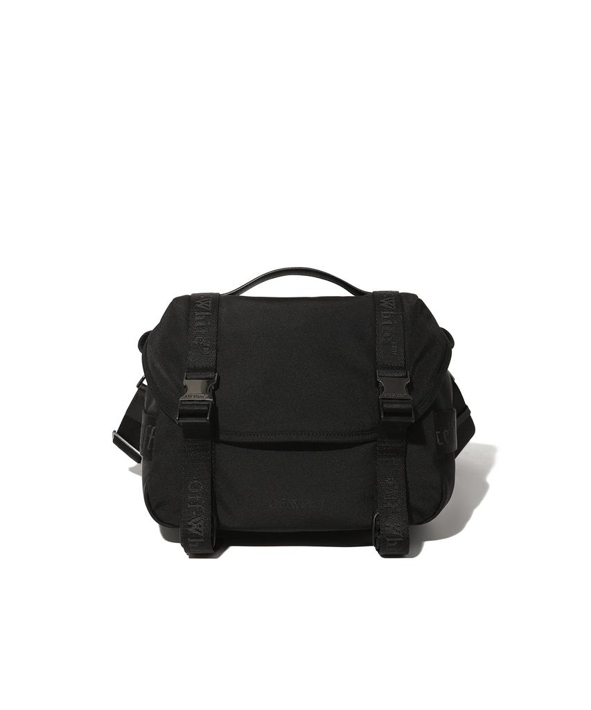 Off-White Camera Shoulder Bag S (Black)