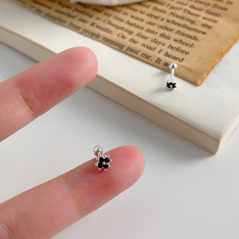 Темпераментные черные серьги-гвоздики с цветком из циркония, универсальные простые серьги высокой моды