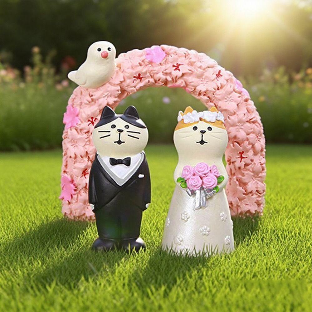 Zakka Wedding Ceremony Ornaments DIY Mini Cat Figurine Mini Wedding Arch Toy Cake Decoration