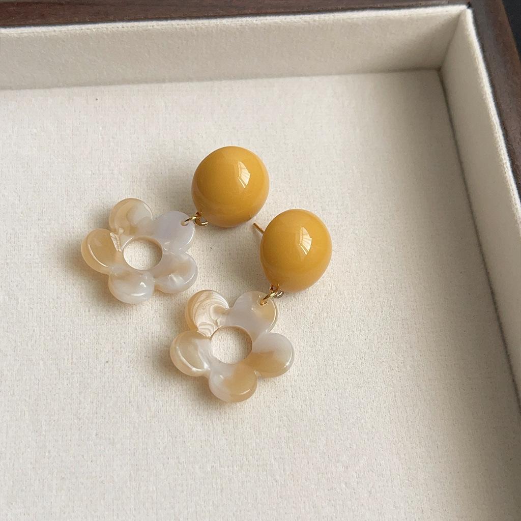 Винтажные серьги-кофе Maillard Женские серьги с литературным темпераментом Акриловые серьги-мазки Нишевые Высококлассные Осенне-зимние серьги