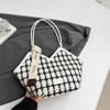Клетчатая сумка через плечо женская 2025 зима новая модная с чувством стиля большая вместимость сумка-тоут для поездок на работу сумка под мышкой женская