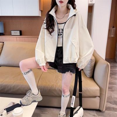 Короткая рабочая куртка с капюшоном женская весенне-осенняя ветровка свободная модная повседневная для улицы зарядка