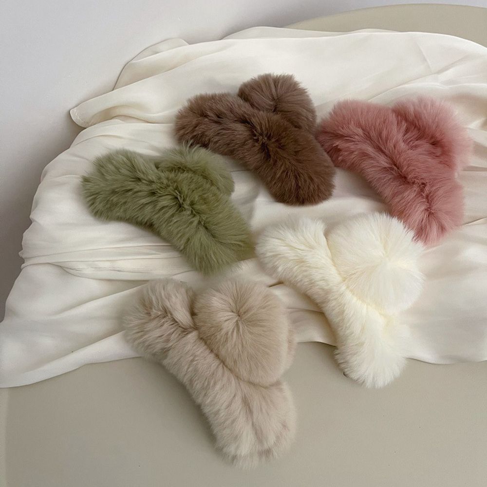 Ball All-match Korean Style Hair Clip Leopard Grasp Clip Female Hair Accessories Plush Hair Claw