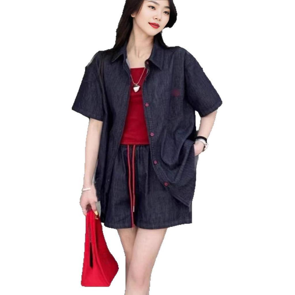 Женский ретро летний 2025 комплект из трех предметов: миниатюрные джинсовые шорты - стильный, модный и легкий