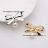 Корейская жемчужная брошь: Элегантная брошь-бабочка из сплава для лацкана и аксессуар-пряжка для шарфа для женщин