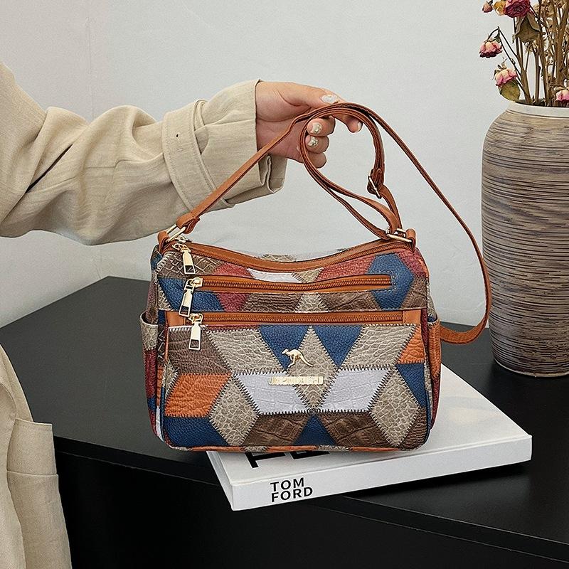 Bag Women's Winter New Shoulder Bag Large Capacity Fashion Korean Version Middle-aged Women's Mother Bag Small Square Bag Messenger Bag