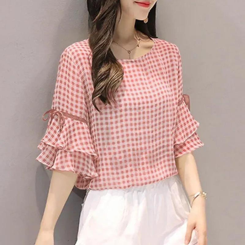 Женская праздничная клетчатая рубашка с оборками на рукавах