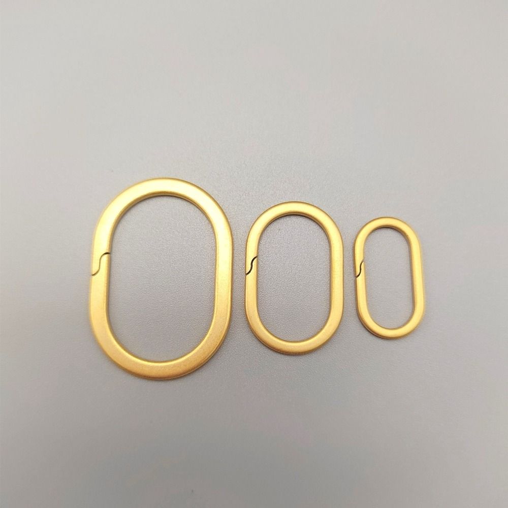 Real Titanium Alloy KeyRings Super Lightweight Pendant Oval Key Rings Male Creativity Gift