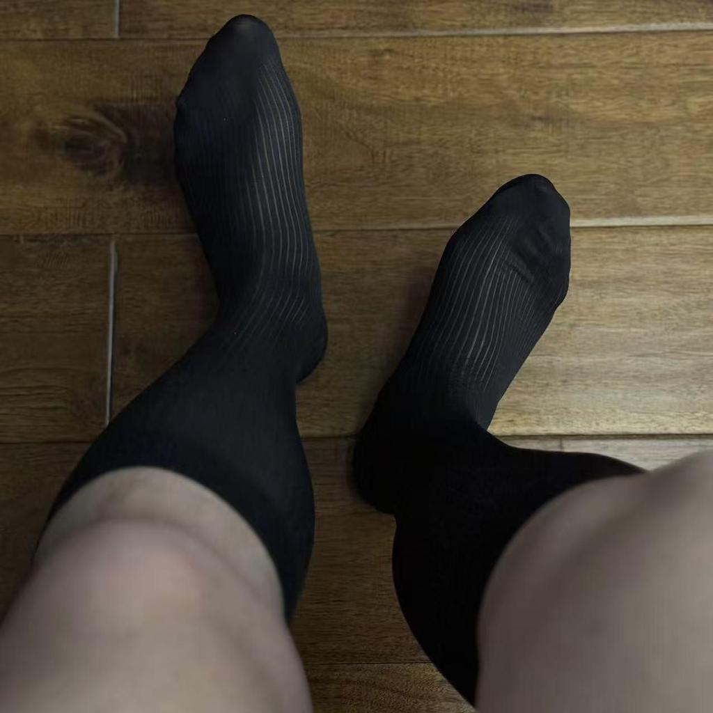 Мужские чулки до колена с вертикальной полоской, не образующие затяжек