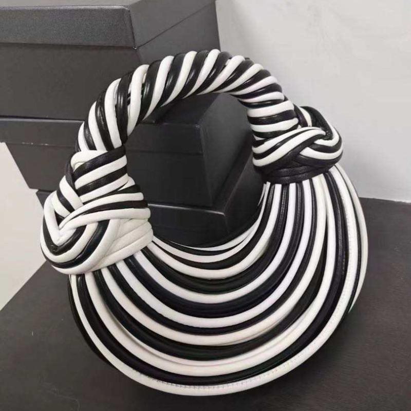 Hand Woven Knotted Noodles with Long Shoulder Straps Hand-wrapped Bag Light and Small