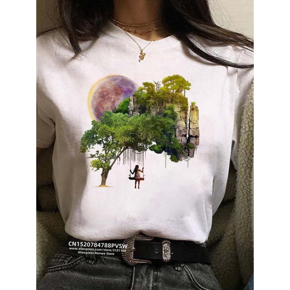 Women Moon Harajuku Funny 90s Girl T Shirt Cartoon Graphic Printed Black Ladies T-shirt Casual Woman Shirt Kawaii Tee Shirt