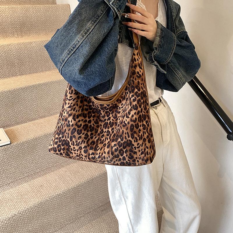 2024 осень новый ретро пригородный леопардовый принт сумка подмышкой повседневная мода личность темперамент одно плечо сумка женская