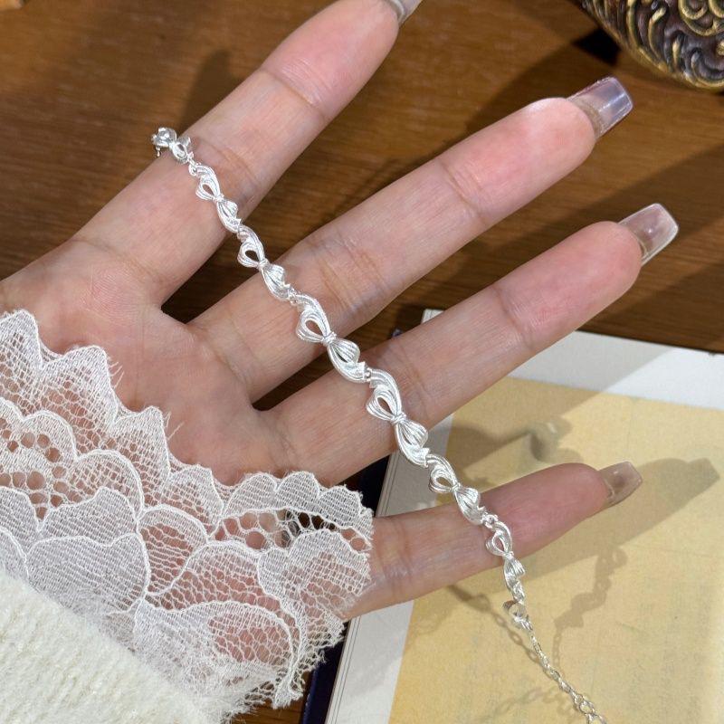 Korean Style Sweet Heart Bow Bracelet for Girls - Niche Design Jewelry, Best Friend or Student Gift