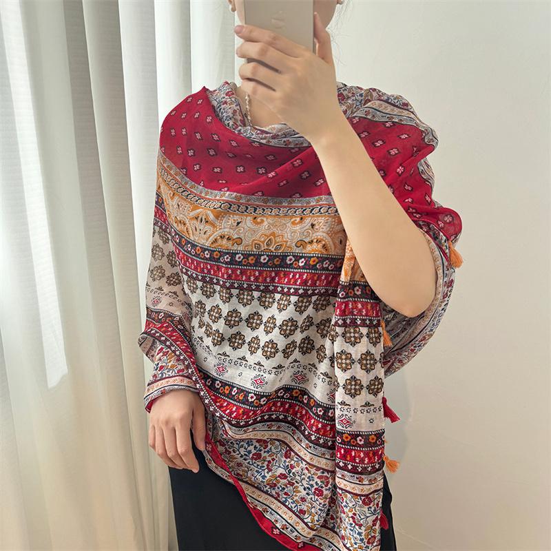 Winter Bohemina Ethnic Floral Viscose Shawl Wrap Lady Thin Scarves Fashion Tassel Pashmina High Quality Foulard Hijab Sjaal