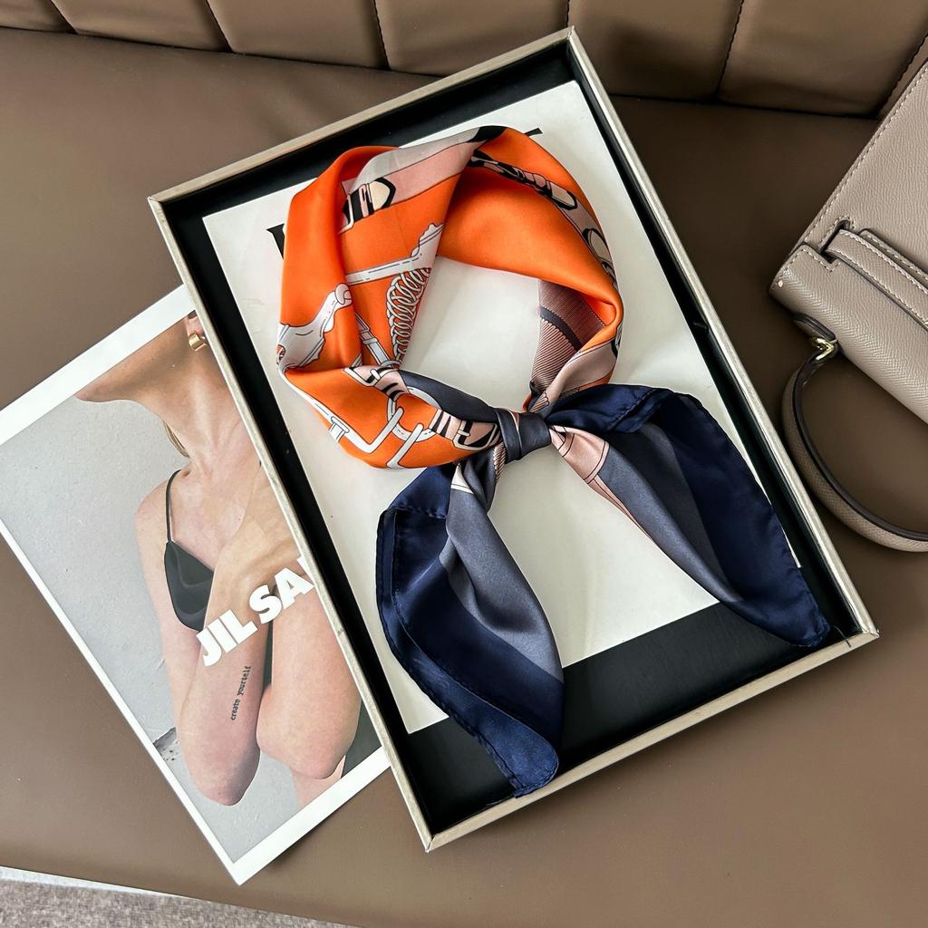 Шелковый шарф женский модный универсальный высокий смысл 70 квадратный шарф защита шеи шарф ретро шарф сумка