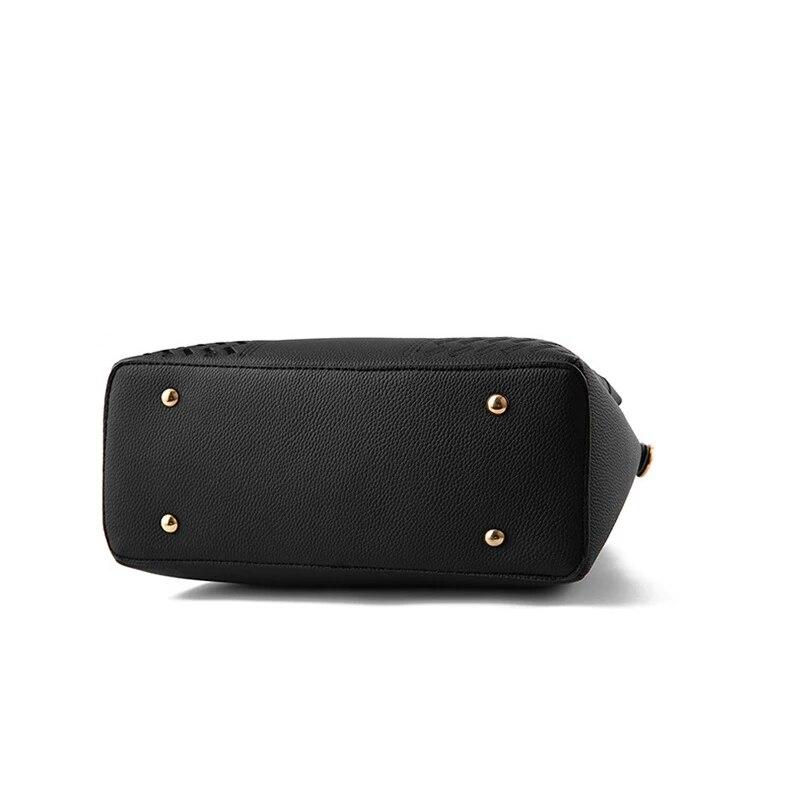 Luxury Tassel Crossbody Bag for Women Suspension Large Capacity Feminine Shoulder Bags