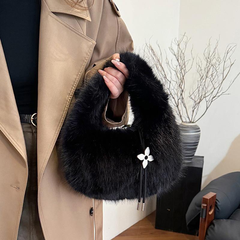Fashion Trend, High-end Sense, Exquisite Furry Handbag, Black, White and Gray Are Three-color Bags 24 Winter New Models