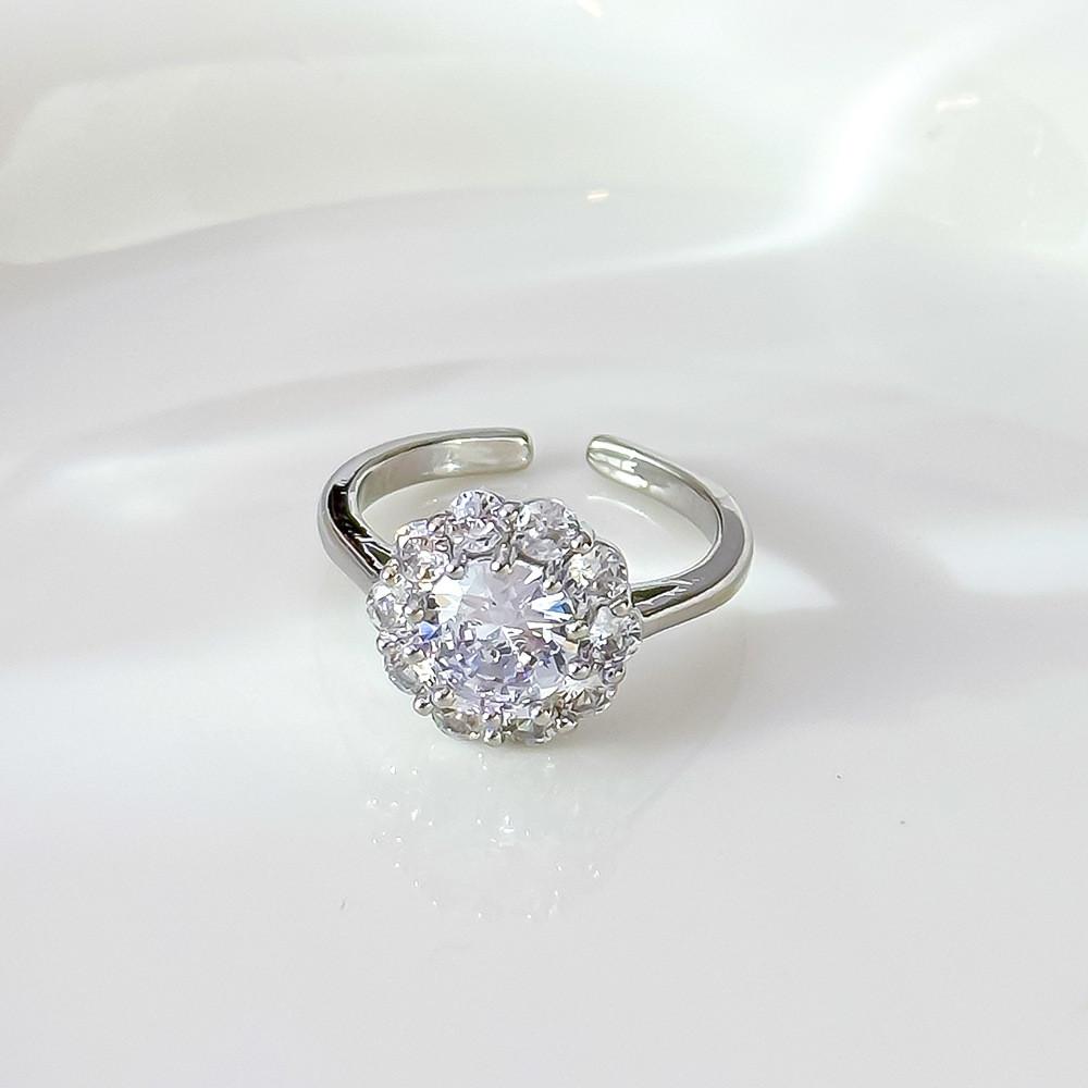 Copper Geometric Ring With Zircon Embellishments Perfect For Everyday Wear