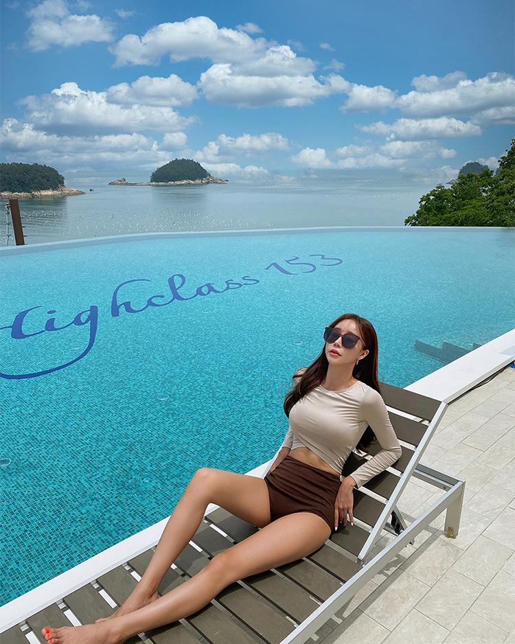 2024 Women's High-Waisted Slimming Two-Piece Swimsuit Set