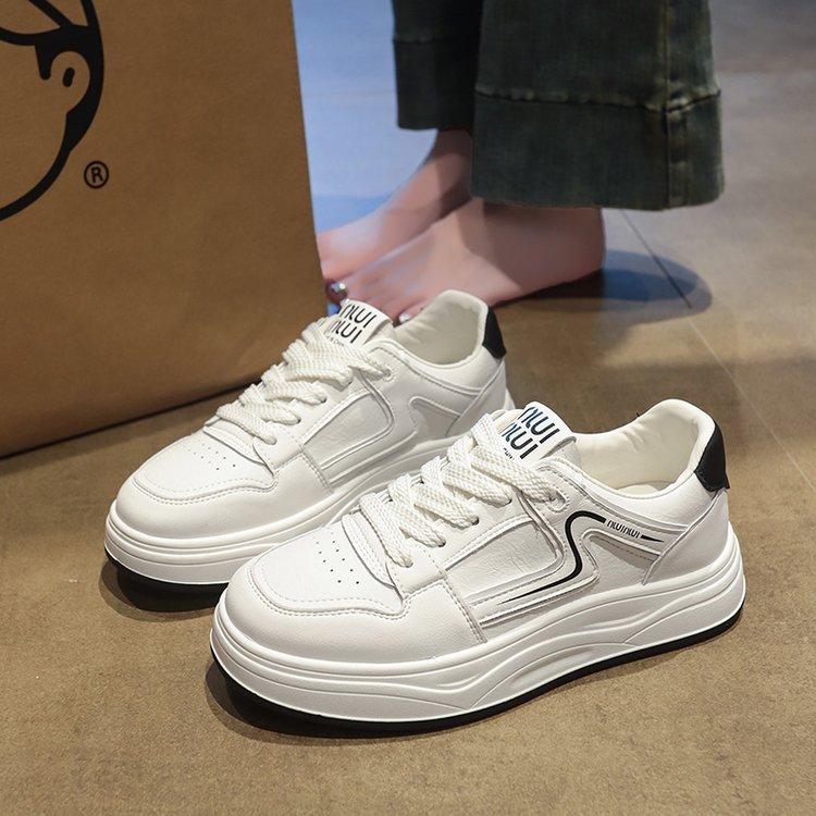 Stepping On Shit Feeling Spring and Summer Leather Little White Shoes Women's 2025 New Popular Versatile Student Sports Board Shoes Soft-soled Wo