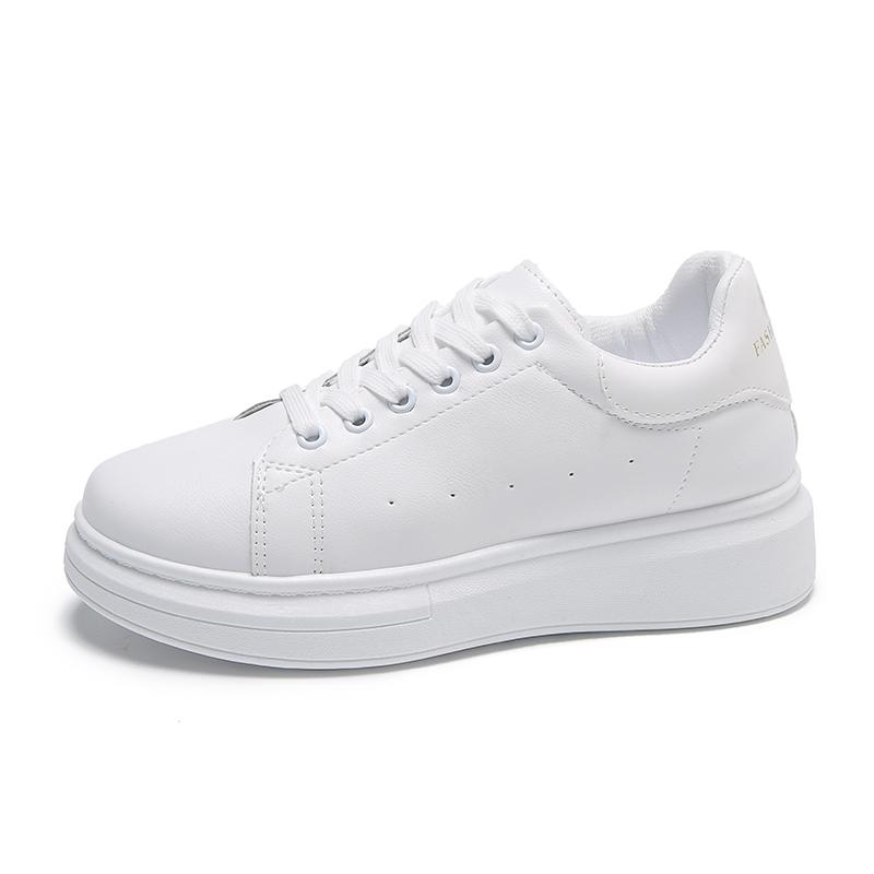 Fashion Outdoor White Men Casual Shoes Breathable Lightweight Couple Walking Running Sneakers Platform Sports Shoes Women Tennis Shoes