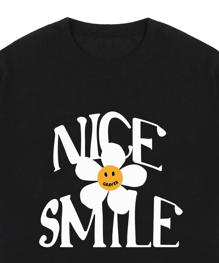 GRAVER [Unisex] Nice Smile Logo Flower Short Sleeve T-Shirt_Black