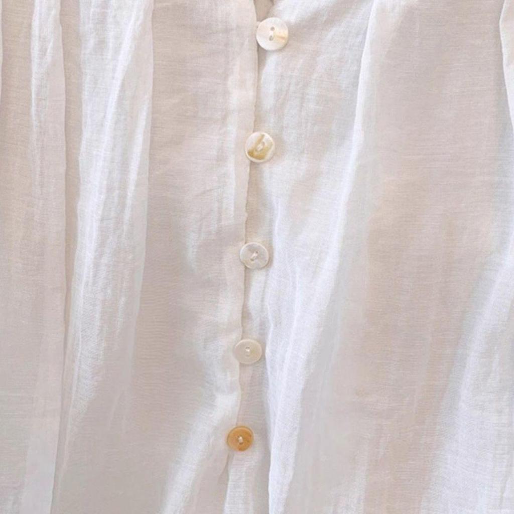 Женская летняя свободная и стройнящая блузка большого размера с рукавами-воланами и французскими рюшами