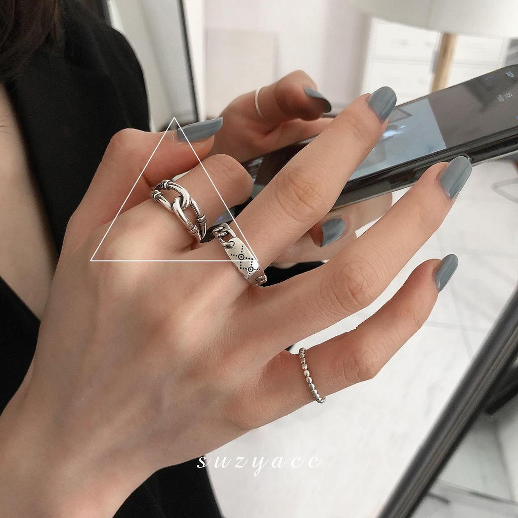 Trendy Minimalist Korean Vintage Stacking Rings for Women - Influencer-Approved Light Luxury Style.