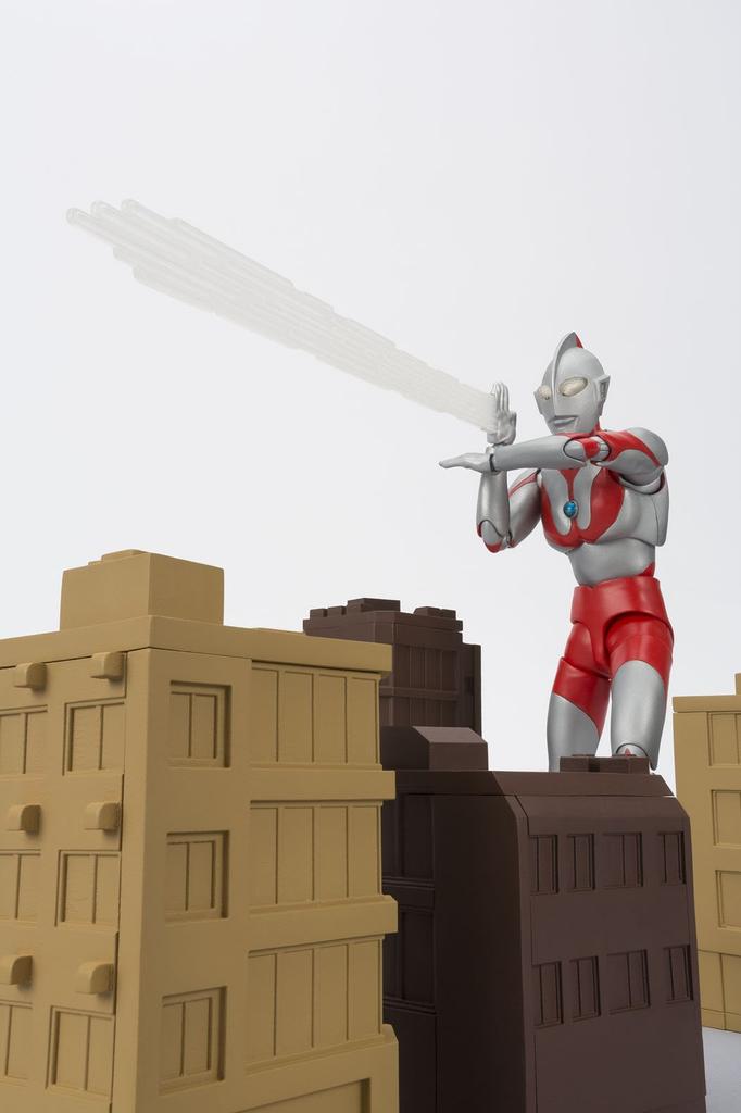 TAMASHII NATIONS Ультрамен 50-летний юбилейное издание примерно 150 мм раскрашенная подвижная фигурка S.H.Figures ПВХ и АБС